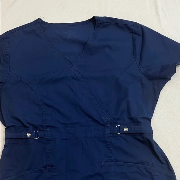 Scrub Top - Picture 3 of 6